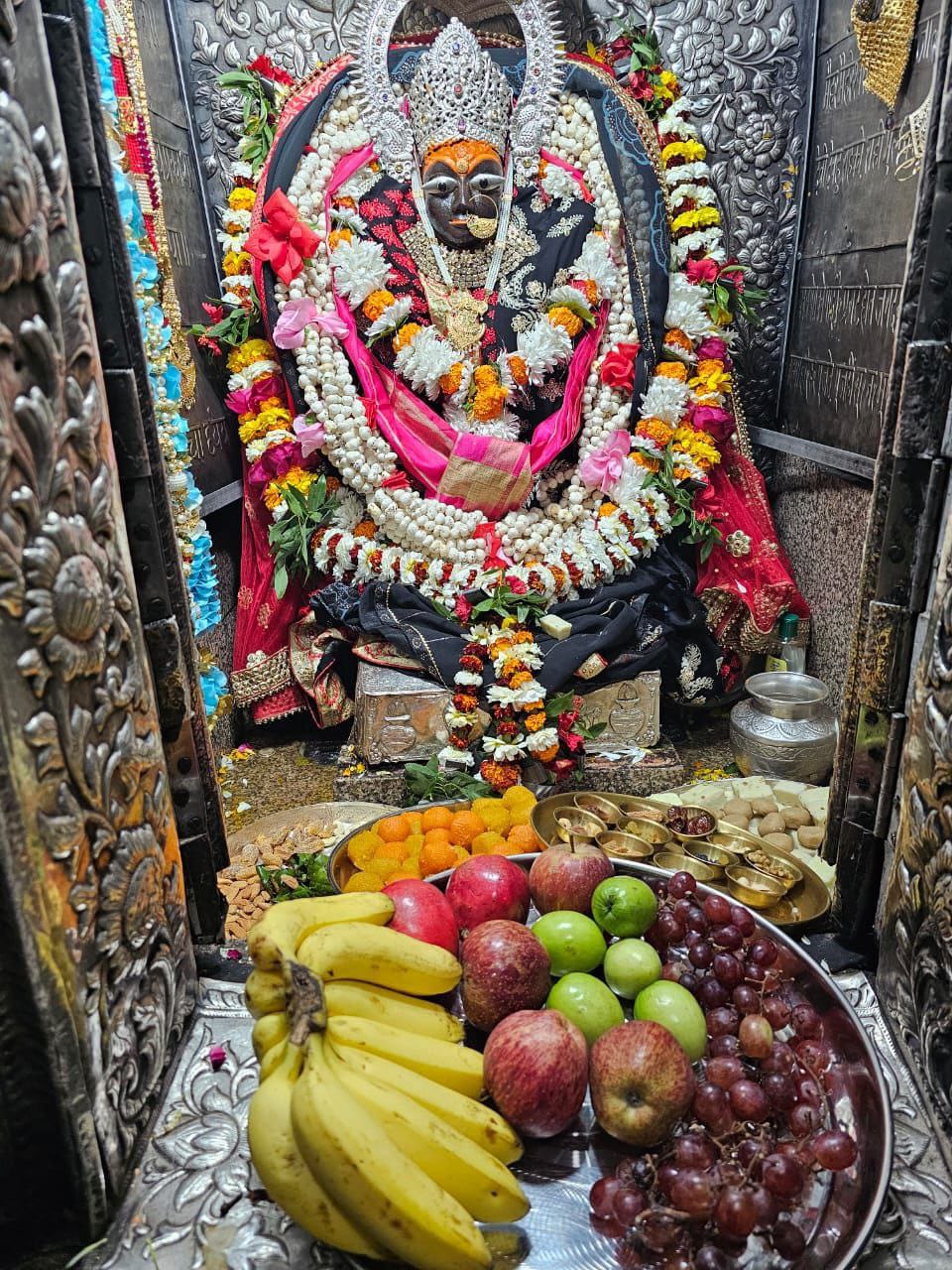 Sharda Mata Ki Murti