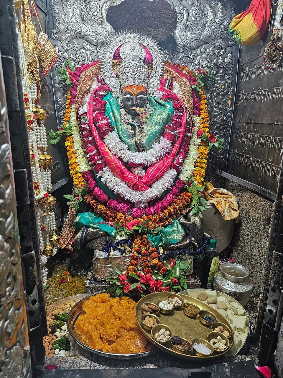 शारदा मां